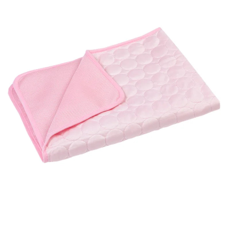 ChillPaw™ – Comfortable Cooling Mat for Dogs of All Sizes, Washable & Stress-Relieving
